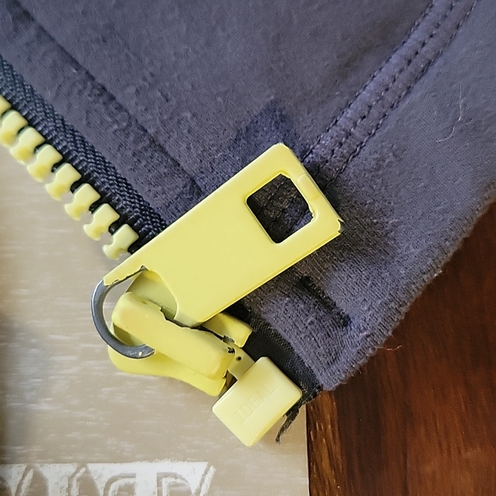 LULULEMON JACKET - Picture 10 of 12